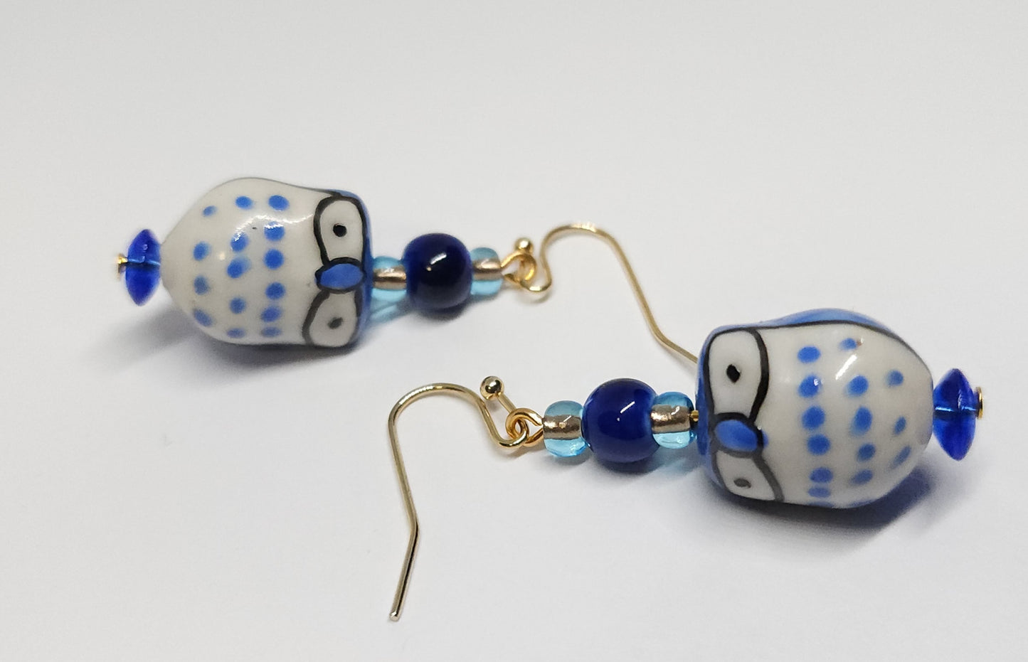 Ceramic Blue Owls with gold-coloured nickel-free hooks